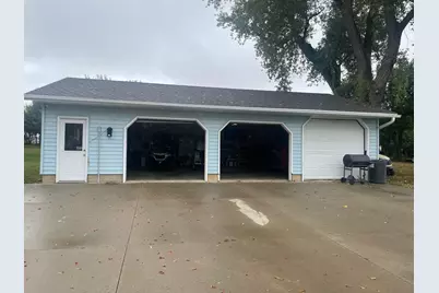 32540 Paul Avenue, Worthington, MN 56187 - Photo 22