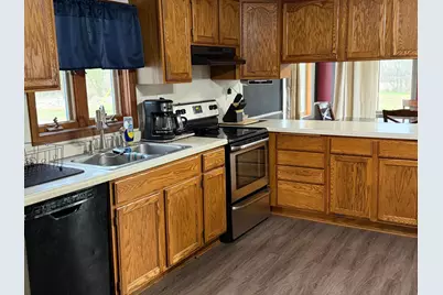 32540 Paul Avenue, Worthington, MN 56187 - Photo 4