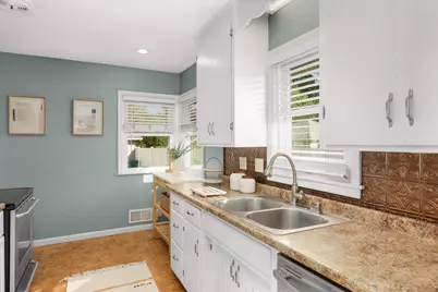 1611 Oregon Avenue S, Saint Louis Park, MN 55426 - Photo 12