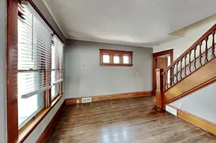 1403 Barclay St, Saint Paul, MN 55106 - Photo 2