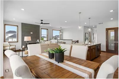 2870 Victoria Street N, Roseville, MN 55113 - Photo 12