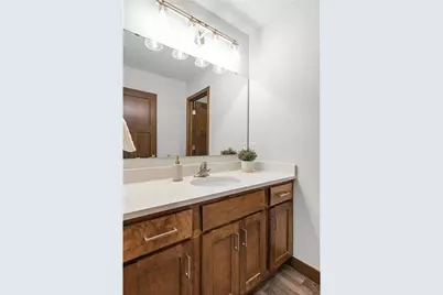 2870 Victoria Street N, Roseville, MN 55113 - Photo 16