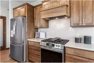 2870 Victoria St N, Roseville, MN 55113 - Photo 8