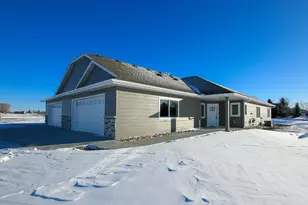 254 Eau Claire Ave SE, Hutchinson, MN 55350 - Photo 22