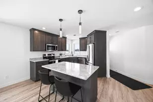 254 Eau Claire Ave SE, Hutchinson, MN 55350 - Photo 2