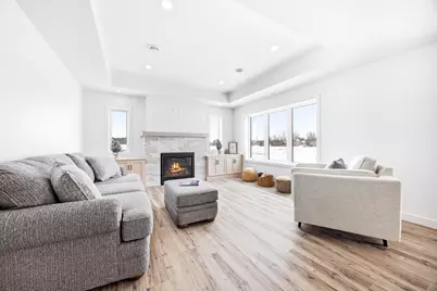 255 Eau Claire Avenue SE, Hutchinson, MN 55350 - Photo 10