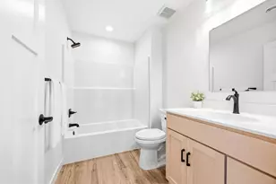 255 Eau Claire Ave SE, Hutchinson, MN 55350 - Photo 16