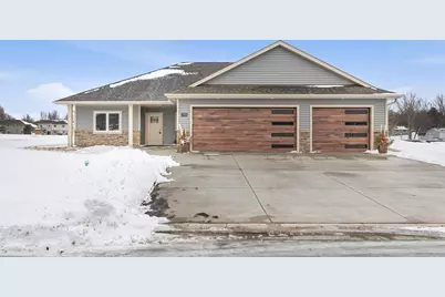 255 Eau Claire Avenue SE, Hutchinson, MN 55350 - Photo 1