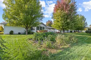 1105 David Dr, Marshall, MN 56258 - Photo 14