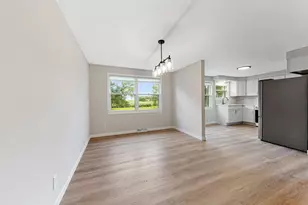 205 Park Ave N, Vernon Center, MN 56090 - Photo 6