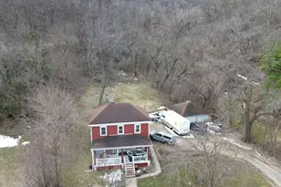 591 E 7th St, Red Wing, MN 55066 - Photo 2