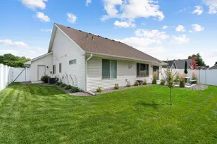 38958 Elm Ct, North Branch, MN 55056 - Photo 24