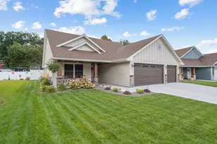 38958 Elm Ct, North Branch, MN 55056 - Photo 2