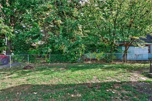 1075 Case Ave, Saint Paul, MN 55106 - Photo 28