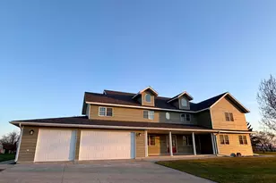 310 7th St SW, Roseau, MN 56751 - Photo 1