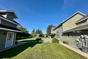 310 7th St SW, Roseau, MN 56751 - Photo 8