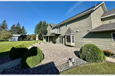 310 7th Street SW, Roseau, MN 56751 - Photo 4