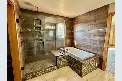 310 7th Street SW, Roseau, MN 56751 - Photo 26