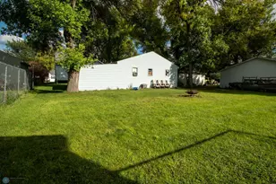 407 15th St N, Moorhead, MN 56560 - Photo 42