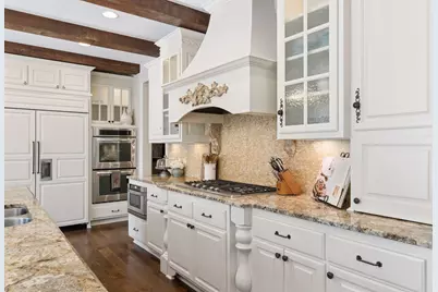 10005 Trails End Road, Chanhassen, MN 55317 - Photo 8