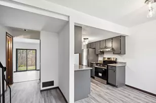 7502 Germane Trail, Apple Valley, MN 55124 - Photo 4