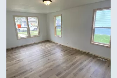 128 Dakota Avenue SE, Staples, MN 56479 - Photo 6