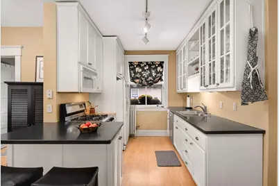 51 Avon Street S #24, Saint Paul, MN 55105 - Photo 14