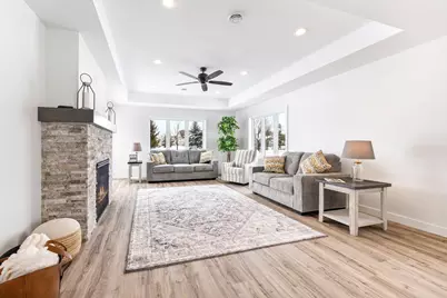 250 Eau Claire Avenue SE, Hutchinson, MN 55350 - Photo 10