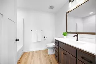 250 Eau Claire Ave SE, Hutchinson, MN 55350 - Photo 14