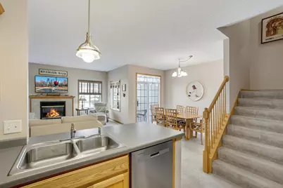 6811 Pine Crest Trail S, Cottage Grove, MN 55016 - Photo 12