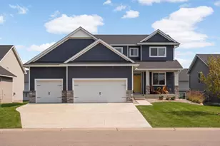 1683 Riverside Dr, Shakopee, MN 55379 - Photo 1