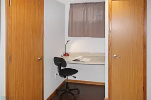 915 Broadway N, Fargo, ND 58102 - Photo 18