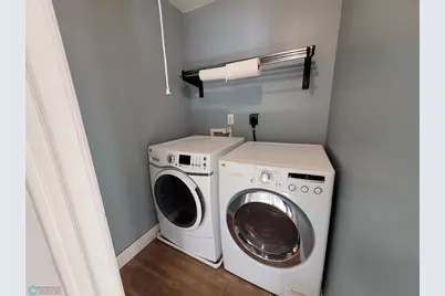 915 Broadway N, Fargo, ND 58102 - Photo 10