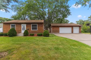 9131 Oakland Ave S, Bloomington, MN 55420 - Photo 1