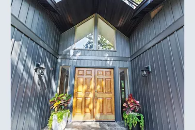 1094 Golden Oaks Lane, Saint Joseph, WI 54016 - Photo 4