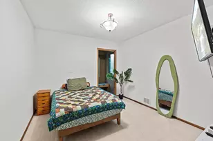 1094 Golden Oaks Ln, Saint Joseph, WI 54016 - Photo 18