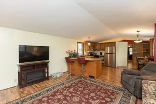 301 Louva Dr, Mankato, MN 56001 - Photo 6