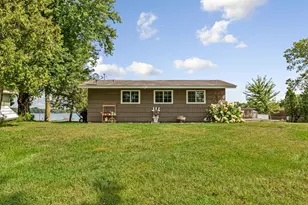 49279 Sportsmans Ln, Elysian Twp, MN 56096 - Photo 2
