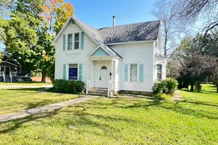 541 N Broadway St, Spring Valley, MN 55975 - Photo 1