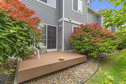 420 Monk Court, Chanhassen, MN 55317 - Photo 4