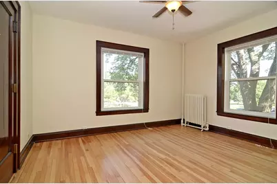 1401 Willow Street #4, Minneapolis, MN 55403 - Photo 2