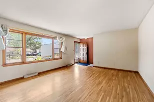 5849 Boone Ave N, New Hope, MN 55428 - Photo 4