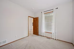 6647 Peony Ln N, Maple Grove, MN 55311 - Photo 38