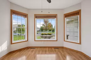 6647 Peony Ln N, Maple Grove, MN 55311 - Photo 12