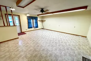 2003 S Broadway St, Menomonie, WI 54751 - Photo 16