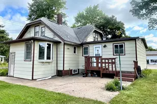 2003 S Broadway St, Menomonie, WI 54751 - Photo 2