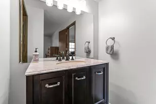 806 Old Settlers Trail, Hopkins, MN 55343 - Photo 20