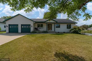 101 Wickfield Dr, Mankato, MN 56001 - Photo 1