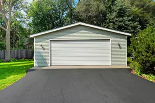 9842 Hayward Ave S, Cottage Grove, MN 55016 - Photo 26