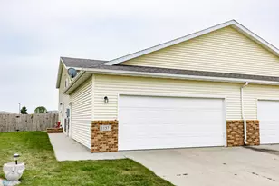 1157 39th Ave S, Moorhead, MN 56560 - Photo 1